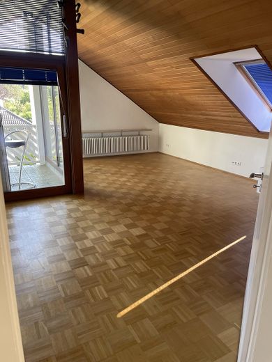 großes Zimmer DG