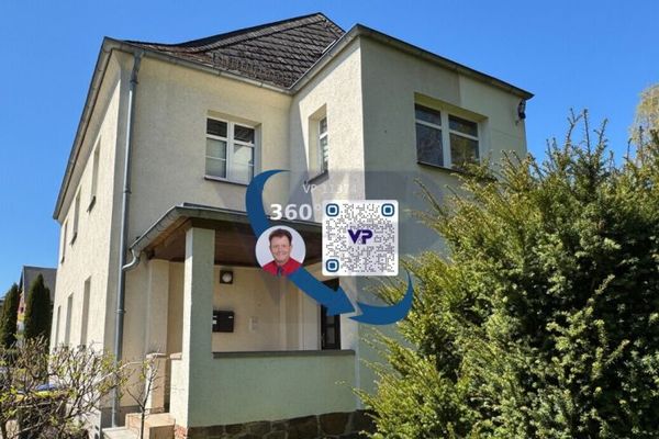 SANS COMMISSION* - Immeuble bien entretenu de 3 logements dans un bon quartier résidentiel - 2 unités louées, appartement mansardé libre !