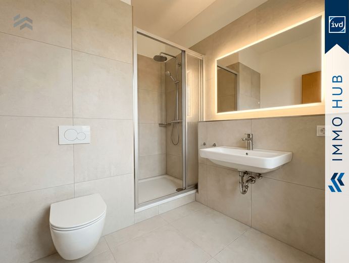 ++ 5% Mietrendite – top renovierte Kapitalanlage in gepflegtem Altbau! ++ – 5525778-M3Ka8THTaofohVppoExTvcQx-Flur.png