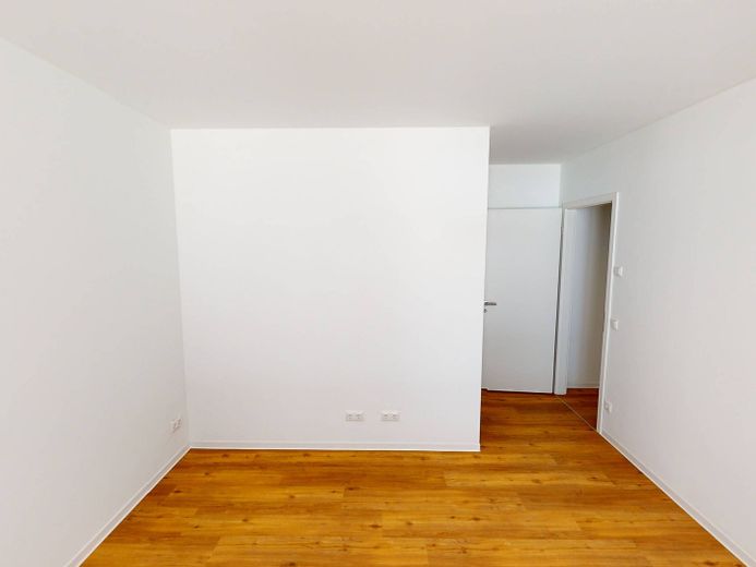 Helle 4-Zimmer-Wohnung mit EBK, 2 BÄDERN und TERRASSE im Neubauquartier FIELD 4 – Ansicht II: Schlafzimmer III