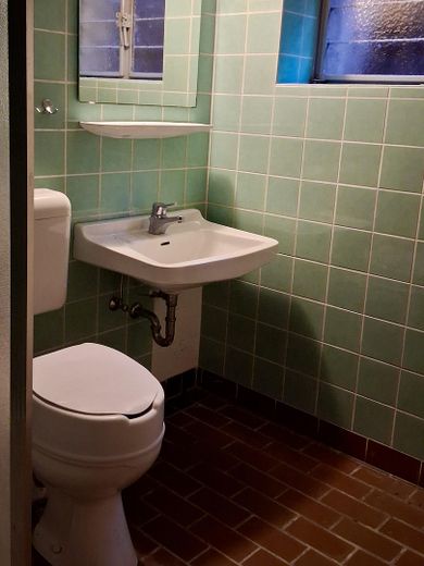 Bungalow im Grünen - provisionsfrei – zweites Bad im Keller