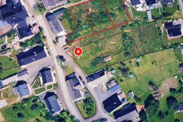Tres solares edificables soleados en Brilon-Altenbüren – aprox. 600 m² cada uno por 72.000 € cada uno