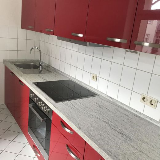 Nachmieter gesucht schöne preiswerte 3-R-Wohnung ca.73m2 mit EBK.MD.-Stadtfeld -Ost zu vermieten. – EBK.