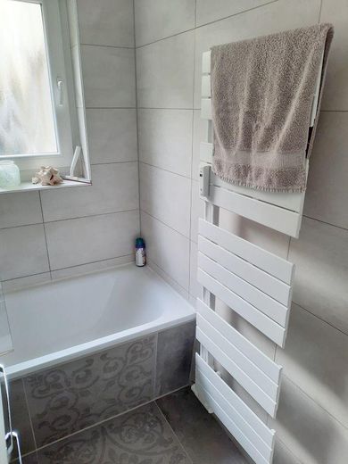 Zeer mooie, lichte en goed onderhouden 1-kamerwoning met inbouwkeuken (vaatwasser) in Stuttgart – Foto 6
