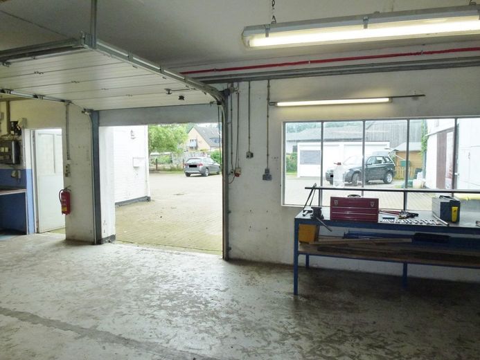 Fröndenberg-Dellwig: Gewerbeimmobilie mit vielen Optionen - Ideal zum Arbeiten, Werkeln und Lagern! – Werkstatt