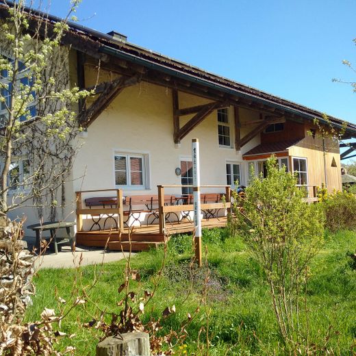 Westgebäude, 2 Einheiten