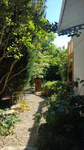 Sonniges Einfamilienhaus – Garten 3