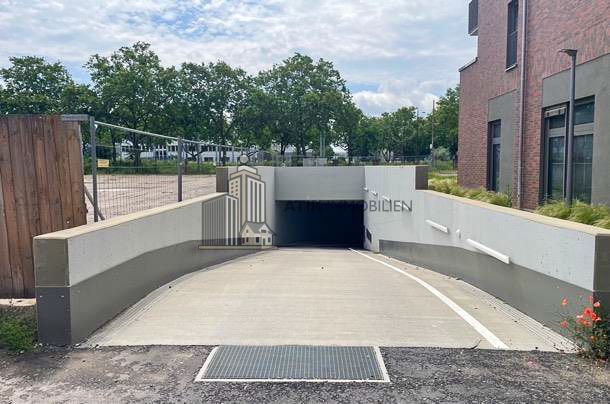 ATIK: Erstbezug im EG: Teil eines komplett neuen Stadtteils des Turley Areals – Einfahrt Tiefgarage