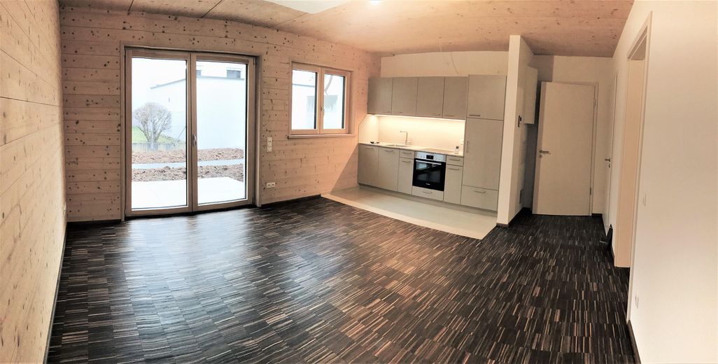 Exklusiv, ökologisch, barrierefrei im EG, ruhig, zentral, nahe Mercedes, für Paare, Rentner, Singles – Wohnen + Essen (2)