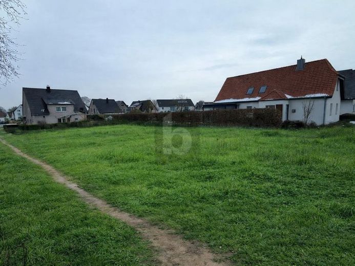 BAUEN SIE IHR TRAUMHAUS MIT BIS ZU 4 EINHEITEN! – Foto 1