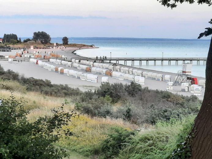 Lichtdurchflutete 3-Zi.-EG-Wohnung in Strandnähe in Pelzerhaken – Südstrand in Pelzerhaken