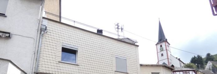 Wohn- und Geschäftshaus in zentraler Lage von Briedel, nahe Zell