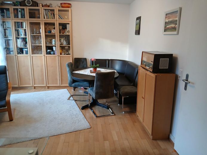 Ruhige Erdgeschosswohnung mit einmaligem Garten in zentraler Lage in der Unterwiehre – Foto 17