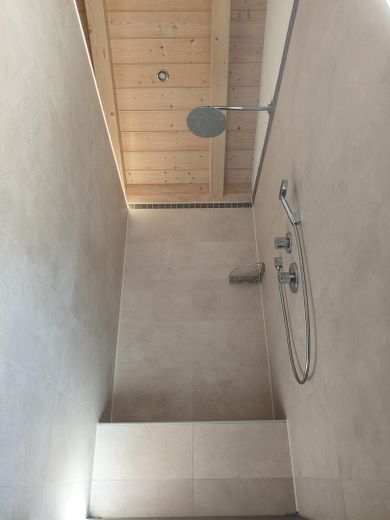 Dusche Badezimmer, OG