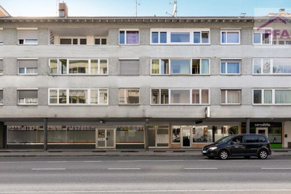 ATTRAKTIVE, MÖBLIERTE 2 ZIMMER-WOHNUNG FÜR
KAPITALANLEGER IM WG-KONZEPT IN SINGEN-CITY!