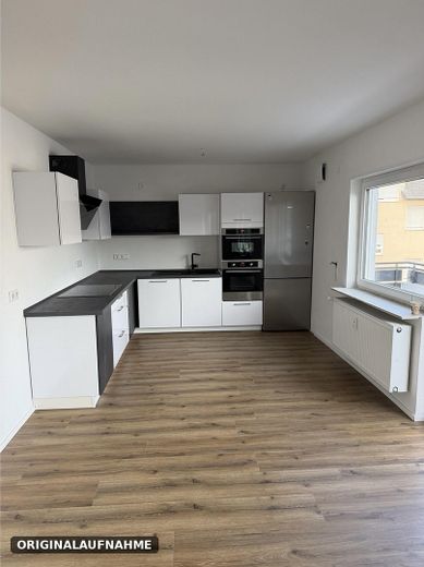 Gemoderniseerd 4-kamerappartement met groot balkon, ingerichte keuken & weids uitzicht in Neckargemünd-Dilsberg – Foto 2