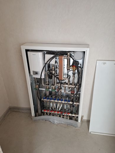 Exklusives Penthouse mit dem Aufzug von der Tiefgarage bis in die Wohnung – 1. OG links