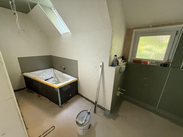 Badezimmer Trapezwanne