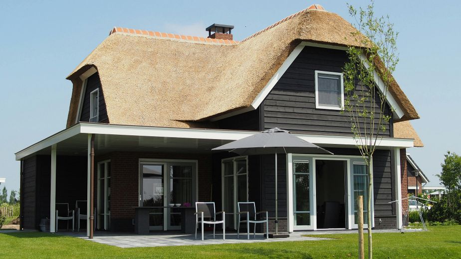 Seegrundstück LK Cuxhaven ca. 970 m² 1. Reihe, Panorama-Seeblick, 1a-Lage von 21745 Hemmoor – Haus von Baupartner