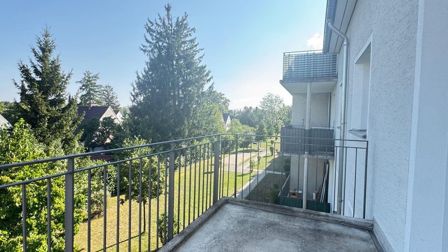 2-Zimmer-Wohnung mit Balkon am Mangfallplatz – Balkon