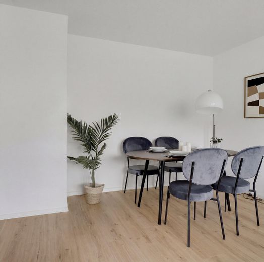 Ready to move in! Modern, light-filled 2-room apartment in an attractive Nuremberg location – Essbereich
