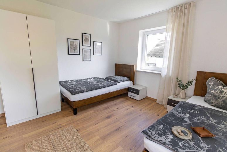 Beautiful 4-room condominium with balcony – approx. 74.81 m² in Laudenbach am Main – Photo 3
