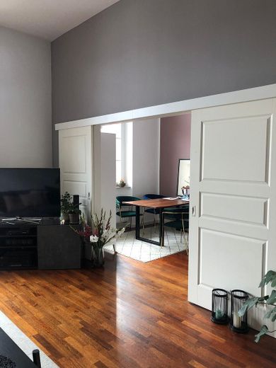 Piso de 3 habitaciones con balcón y amplio sótano, incluida plaza de aparcamiento – Foto 9