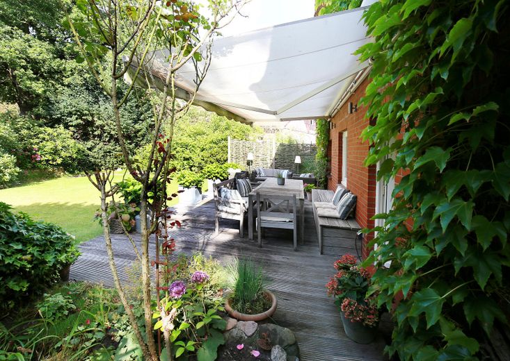 منزل جميل للغاية بسقف من القش في أشاوزن – Terrasse