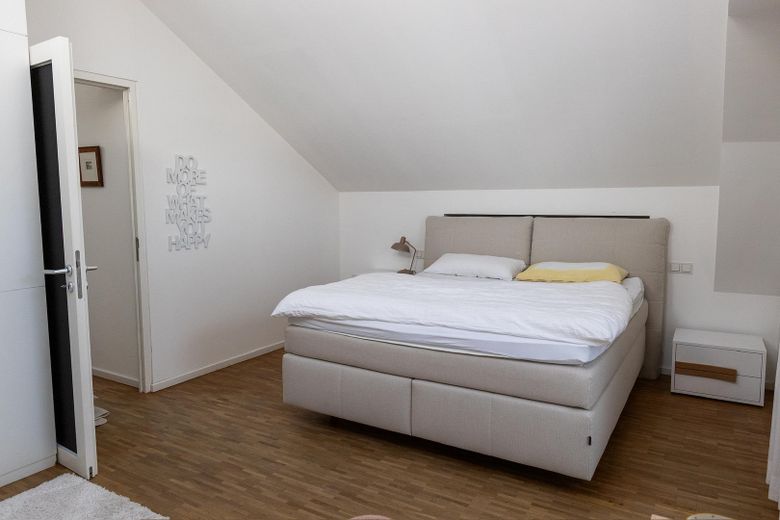 Elternschlafzimmer DG