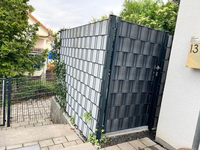 Seitl. Gartenzugang