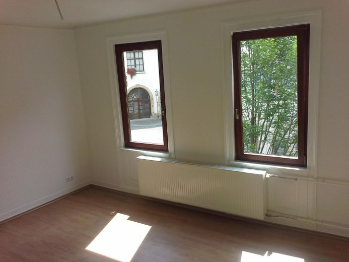 Sonnige 2 Zimmer Wohnung in Zentraler Lage in Rottenburg – Zimmer