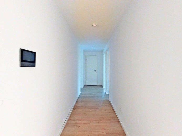 Familienfreundliche 4-Zimmer-Wohnung mit Einbauküche und Balkon in Schönefeld! – Musteransicht II: Flur