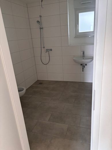 Moderne Neubauwohnung mit großer Terrasse in Leopoldshafen – Nachmieter gesucht – Foto 6