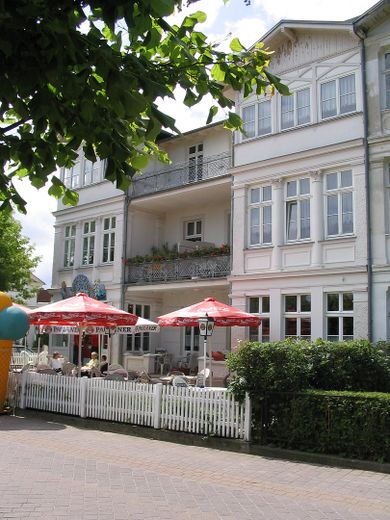 1. Reihe an der Ostsee, seltene Gelegenheit auf der Sonneninsel Usedom im Kaiserbad Ahlbeck – Restaurant im EG