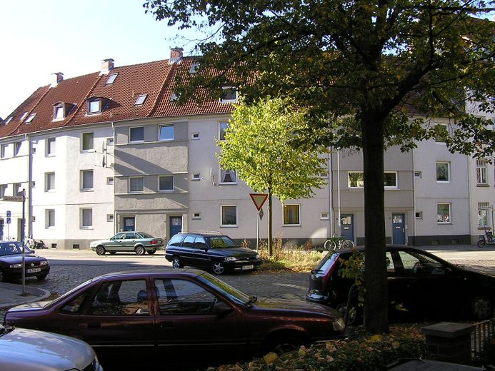 Schöne, helle 2 Zimmer Single-Wohnung,  nähe Bahnhof – Hausansicht