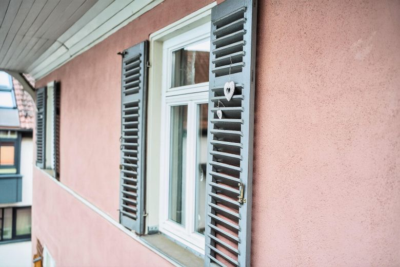 Stuck, Kamin, Altstadtterrasse – elegantes Wohnen im historischen Esslingen (ohne Provision & frei) – Gebäude