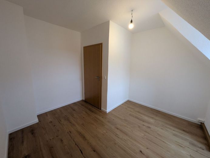 3 Raum Wohnung in Grpoitzsch – Arbeitszimmer/Kinderzimmer