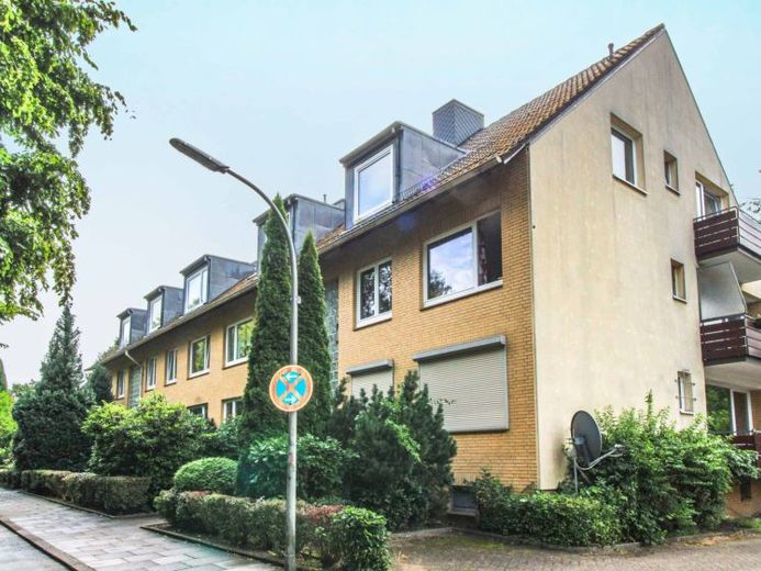 Attraktives Mehrfamilienhaus in Hamburg-Billstedt mit 15 Einheiten und Entwicklungspotenzial – Foto 1