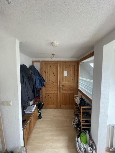 Gezellige 2-kamerwoning op de bovenste verdieping – Foto 2