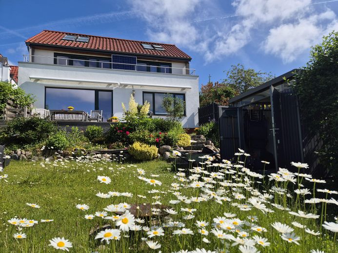 Exklusives Wohnhaus im Seebad Altefähr auf Rügen – Rückansicht