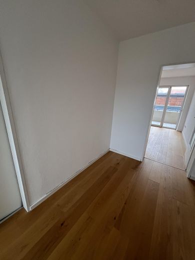 Exclusief design-appartement met balkon & spectaculair uitzicht op de universiteit – Foto 6