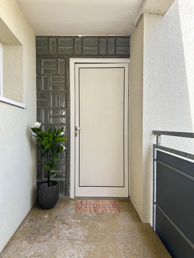 -SOFORT FREI-PROVISIONSFREI- 3-ZIMMER WOHNUNG in Hamm-Werries – Eingangstür Wohnung