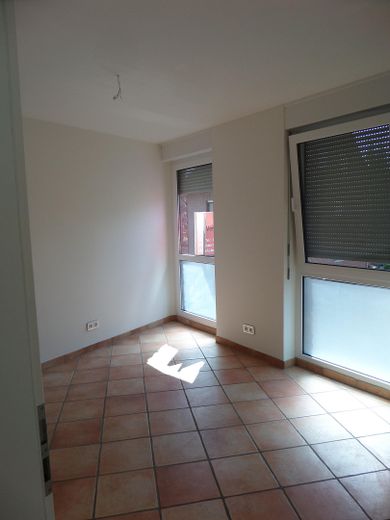 Monolocale con ampia terrazza, vicino al mercato di Kohlscheid – Foto 12