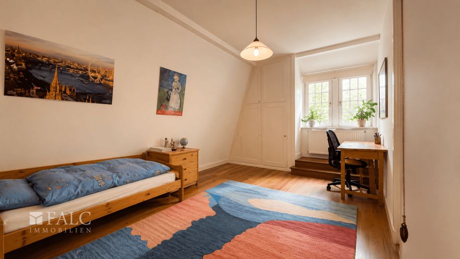 ***Denkmal - Stilvolle Villa im Landhausstil - Wohnen mit besonderem Ambiente*** – Zimmer 2 OG
