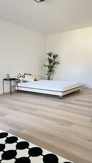 مجددة. مفروشة. مثالية لك! - شقة عالية الجودة مع شرفة كبيرة – Schlafzimmer