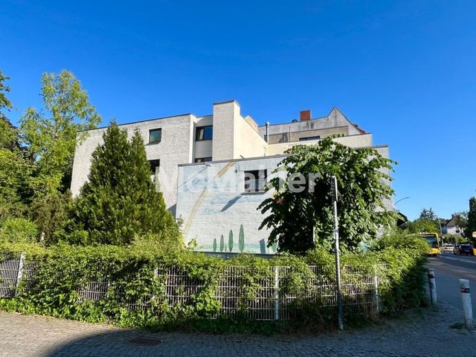 Wird bezugsfrei! 3-Zimmer-Wohnung mit Balkon und Tiefgarage im Herzen von Berlin Zehlendorf – Foto 1