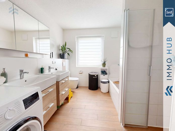 ++ Familienidylle am Stadtpark – moderne Doppelhaushälfte mit Dachterrasse und großem Wohnkomfort ++ – 5673706-16makDTTra6Vp7Yo3uXKagH2-019e6e82-f658-70f5-a82d-31f9ba7e88f2_edited_3D-Bearbeitung.jpg