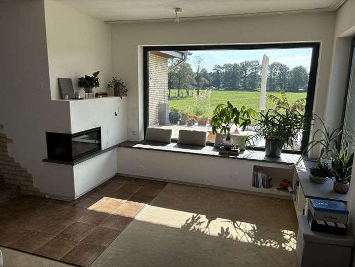 Wohnzimmer mit Grundofen