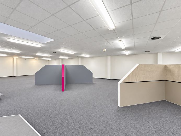 Ca. 1.700 m² Gewerbe-/Lagerfläche in Braunschweig-Stöckheim – befristet zu vermieten – ehemalige Ausstellung