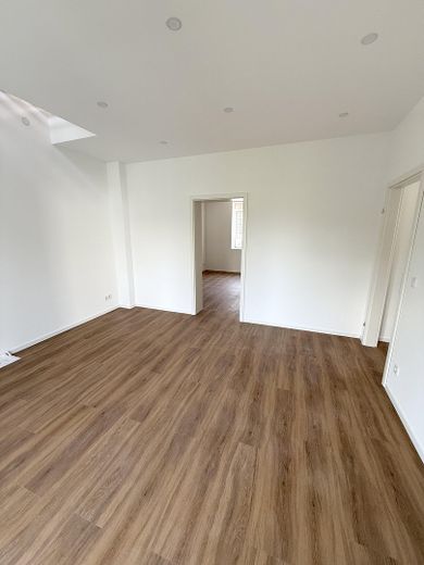 Energetisch sanierte 150 qm Maisonettewohnung, modernisiert und sofort bezugsfertig – Foto 7